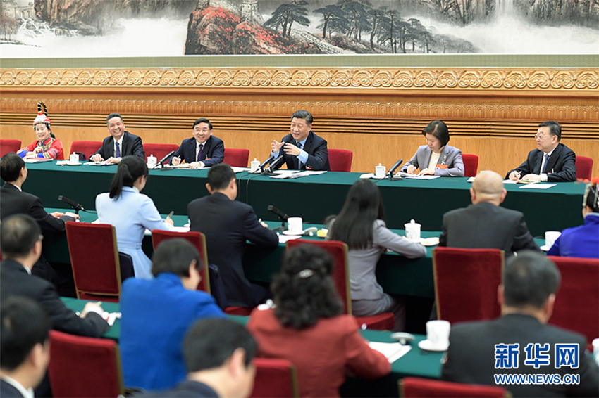 Xi Jinping nimmt an Podiumsdiskussion mit Vertretern aus Fujian teil