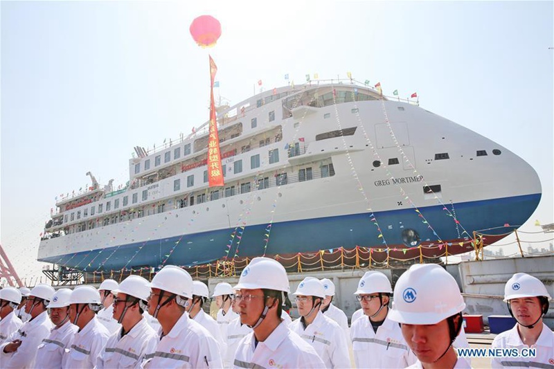 Erstes Kreuzfahrtschiff aus chinesischer Produktion sticht in See