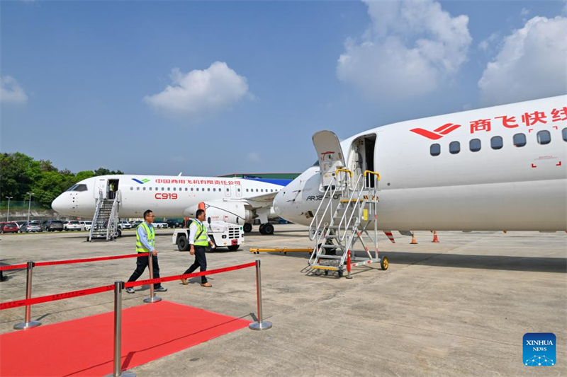 Chinas ARJ21 und C919 feiern Premiere in Malaysia