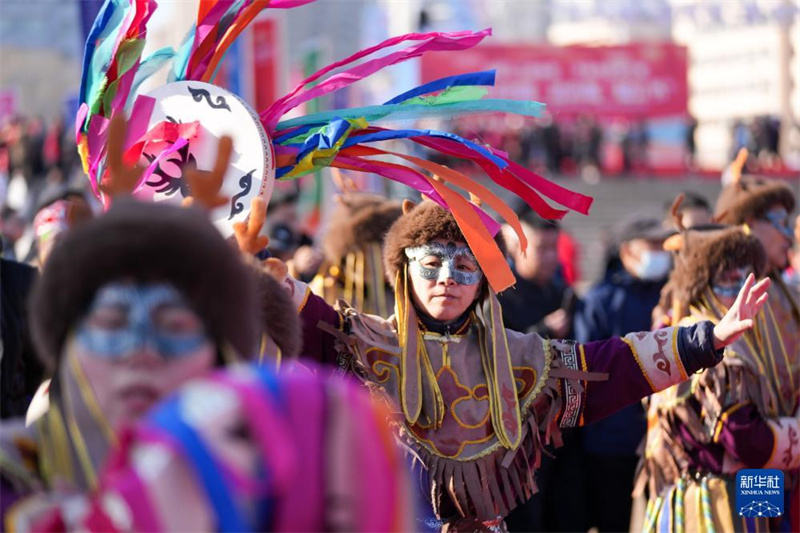 Fest zum ?Wecken“ des Songhuajiang-Flusses in Nordostchina