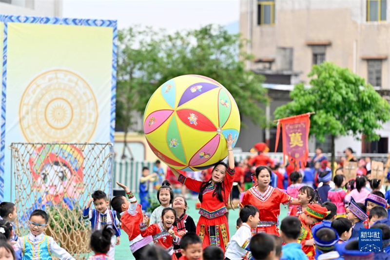 Das Sanyuesan-Fest wird in Guangxi gefeiert