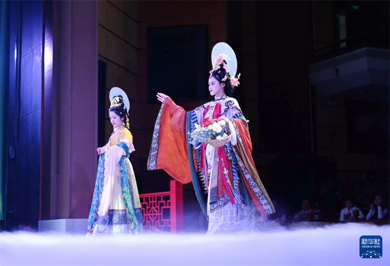 7. Hanfu-Kulturfestival der Taiwanstra?e in Fuzhou er?ffnet