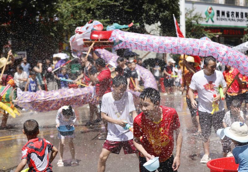 Sommerspa? mit Wasserdrachen