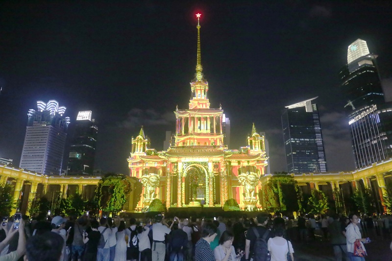 Internationale Lichtshow in Shanghai